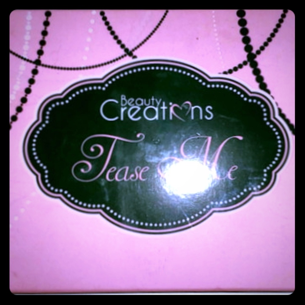 Professional eyeshadow palette 16 colors